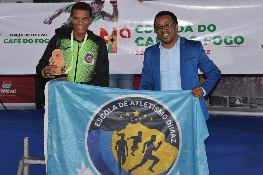 Atletismo: Artur Silva vence quarta Corrida do Café do Fogo