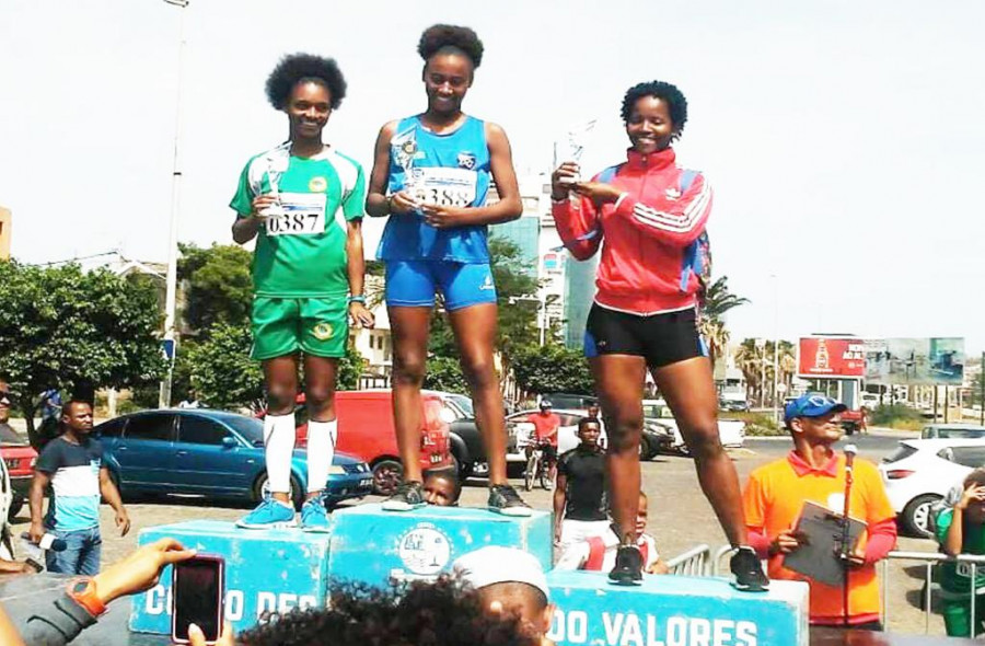 Atletismo: Michaela Rodrigues vence nos 100 metros da Corrida de Proximidade organizada pela Polícia Nacional na Praia