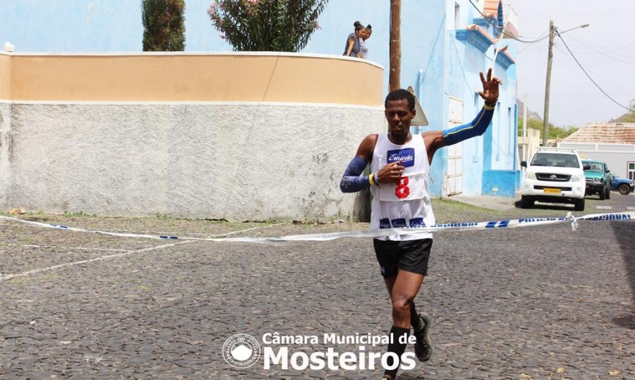 Atletismo: Kueny Miranda é o vencedor da Corrida da Independência