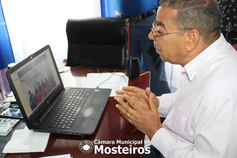 Morte de Giovani: Presidente em videoconferência com estudantes mosteirenses em Bragança