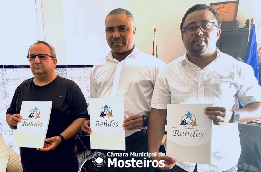 Projeto REHDES: Presidente da Câmara Municipal de Mosteiros chefia missão a São Tomé e Príncipe