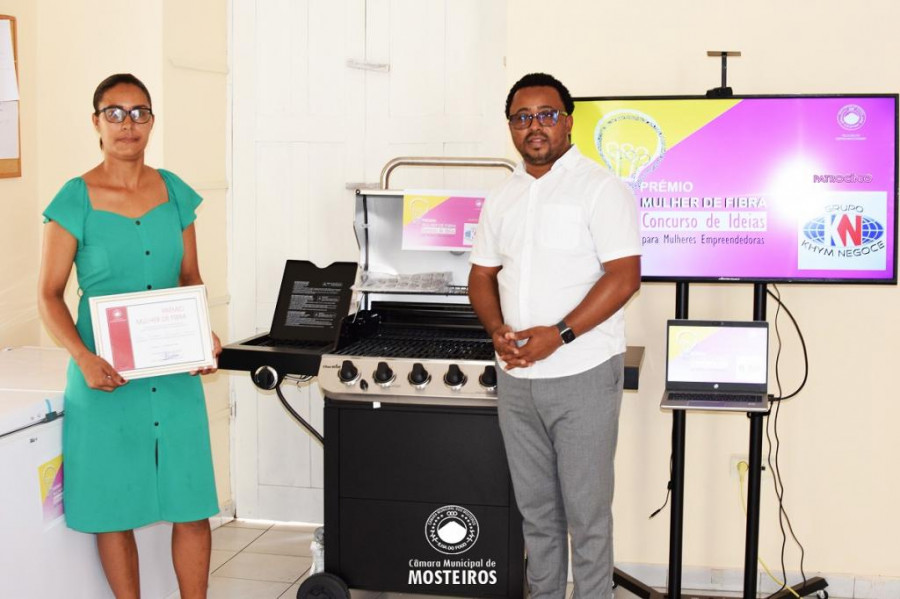 Empreendedorismo: Câmara Municipal entrega prémio à vencedora do Concurso de Ideias para mulheres empreendedoras