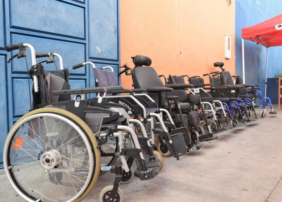 Mosteiros Trás: Câmara Municipal atribui cadeiras de rodas a 10 pessoas com mobilidade reduzida